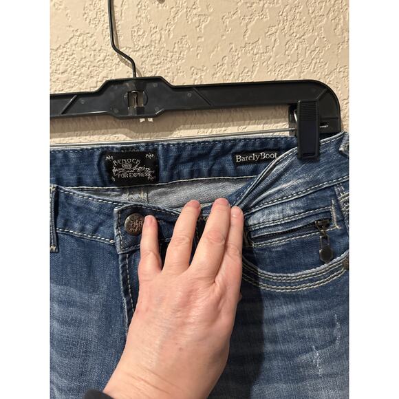 Women’s BeRock for Express Barely Boot Jeans Size 8 Short - Picture 2 of 4